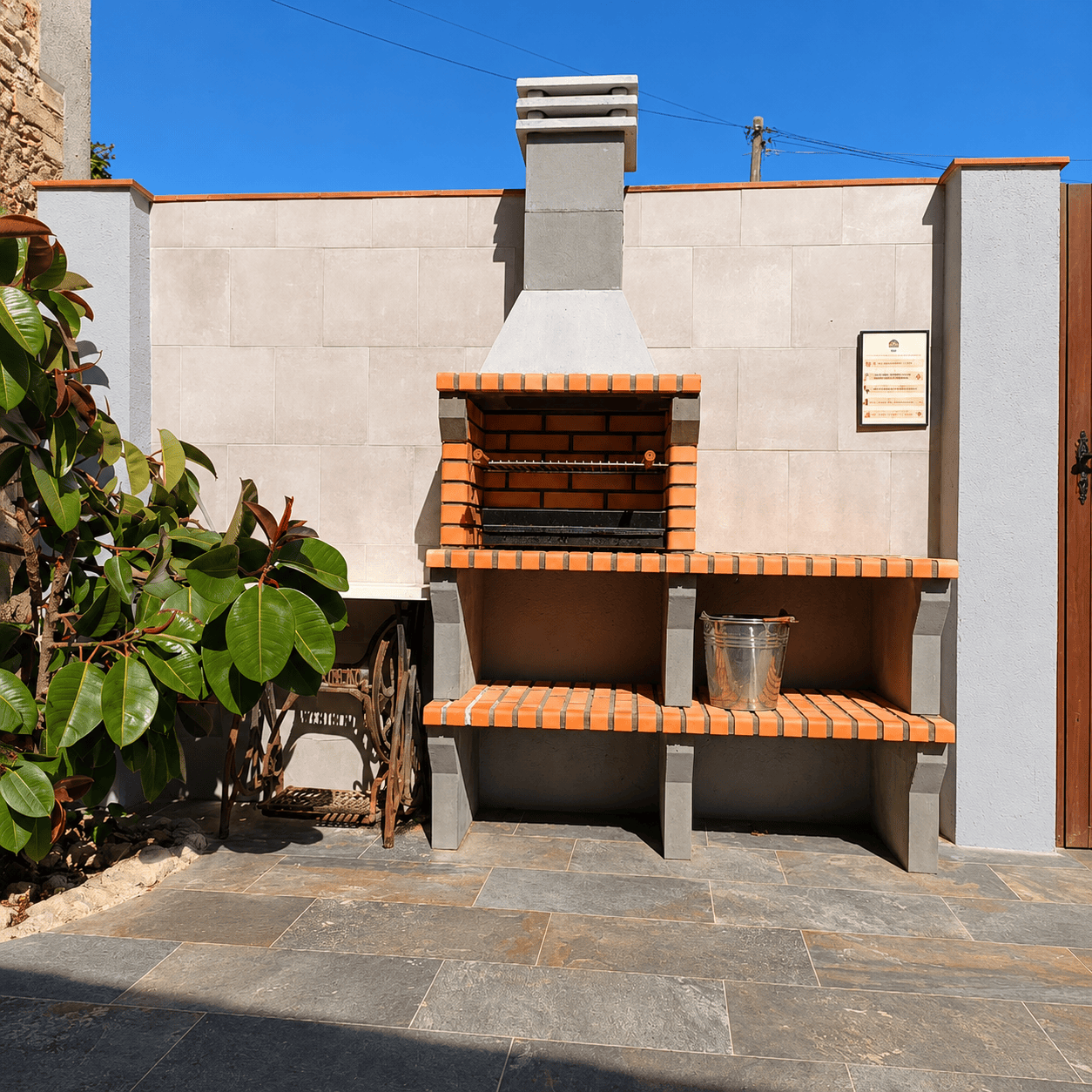 Zona exterior per descansar a Can Cinto